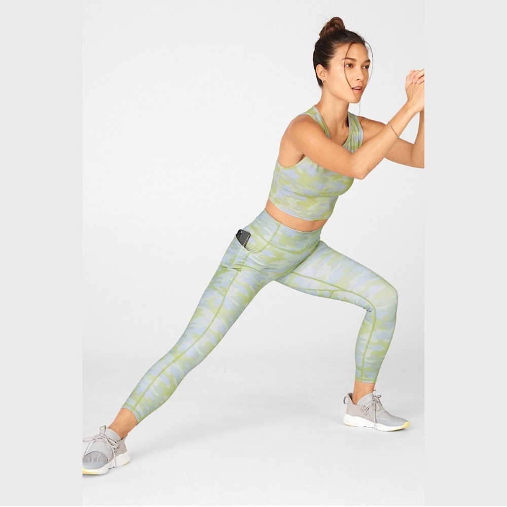 Fabletics 2pc Set - Ressler Crop Tank & Motion365 7/8 Legging - XXL 14/16
